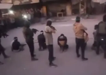 Hamas na trgovima pogubljuje ljude koje sumnjiči za suradnju s izraelskom vojskom – Trump upozorio: “Ako se Hamas ne razoruža možda ih mi nasilno razoružamo”