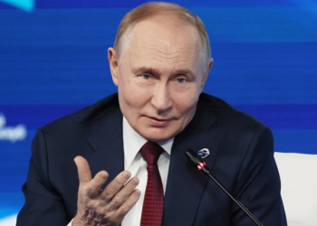 Dok dronovi podižu tenzije, Pun zbija šale s Europom