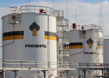 SAD uvela sankcije Rusiji, naftnim tvrtkama Lukoil i Rosneft