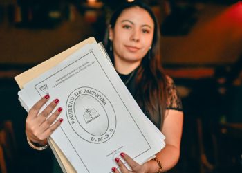 Liječnica s dvije diplome radi u skladištu: “Volim ovu državu, želim uspjeti!”