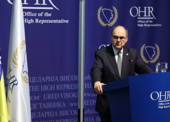 Njemački FAZ: “SAD potkopava autoritet Christiana Schmidta”