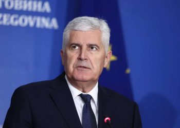 Čović s trojicom hrvatskih ministara o plinskom povezivanju