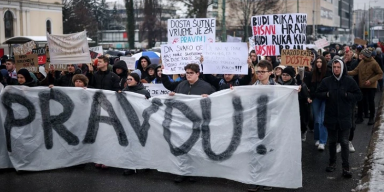 Novi prosvjedi u Sarajevu, zahtjevi za odgovornošću ostaju