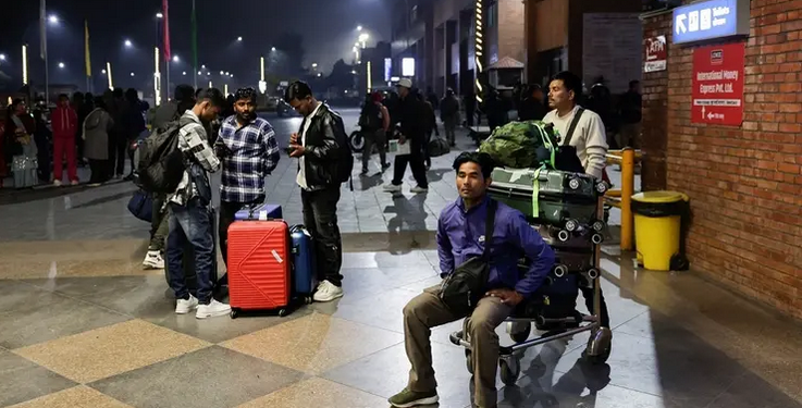 Zatvoren zračni promet na Bliskom istoku – Desetine tisuća putnika na aerodromima čeka povratak kući