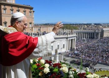 Papa Lav u uskrsnoj poruci Urbi et Orbi poručio: “Onaj tko u rukama drži oružje, neka ga odloži! Onaj tko ima moć pokretati ratove, neka izabere mir”