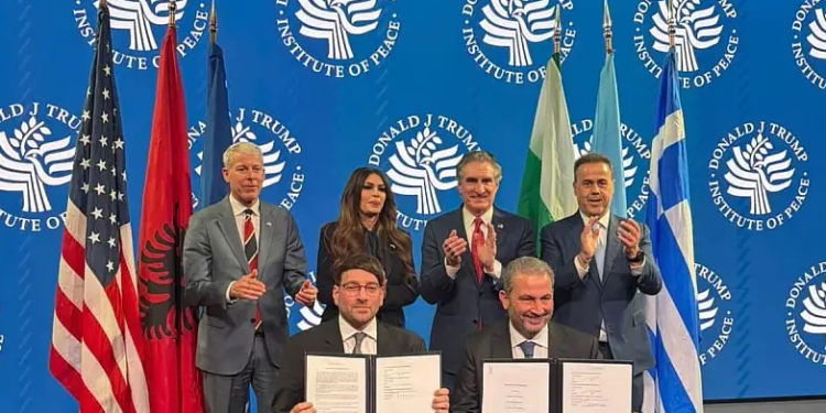 Aluminij Industries kupovati će američki LNG, ugovor je vrijedan tri milijarde eura