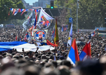 Europa šokirana ispraćajem Mladića u Beogradu: 16.000 ljudi i najviši srpski političari, odali su poštovanje čovjeku koji je osuđen za genocid